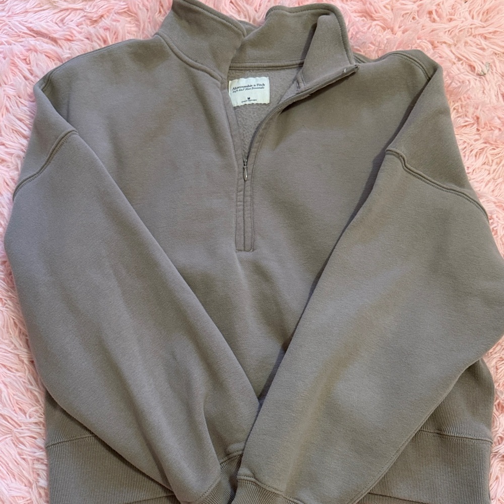 Abercrombie & Fitch Men's Gray Zip-Up Sweater